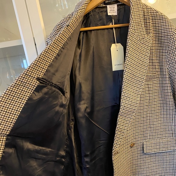 VETEMENTS Oversized Blazer - Picture 10 of 16